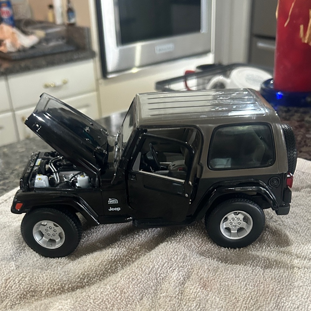Malsto Black Jeep